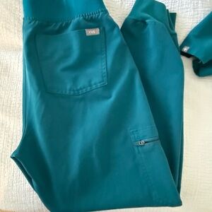 Figs Teal Scrub set